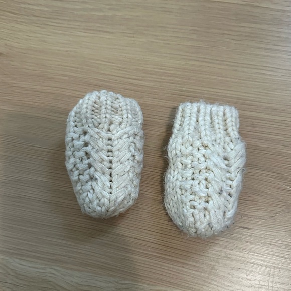 The North Face Cream Knit Mittens - Picture 2 of 2